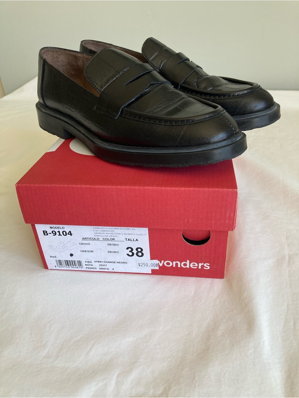 Wonders B-9104 Loafer Croc Embossed Leather Black Size 38